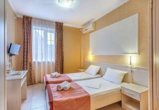 Гостиница Олива Анапа Стандартный двухместный номер с 1 кроватью или 2 отдельными кроватями-2