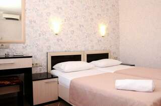 Гостиница Олива Анапа Стандартный четырехместный номер-10