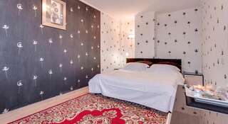 Гостиница Guest house Oliva Анапа Просторный семейный номер-5