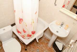 Гостиница Олива Анапа Улучшенный трехместный номер-2