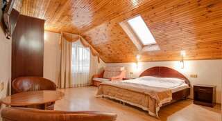 Гостиница Guest house Oliva Анапа Улучшенный двухместный номер с 1 кроватью или 2 отдельными кроватями-1